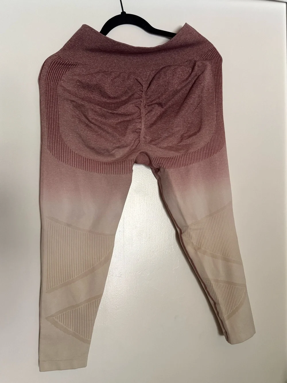 HALARA Ombre Seamless Leggings - Rose to Cream